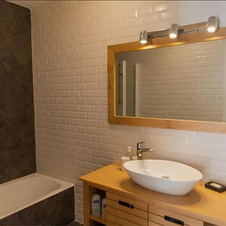 Appartement T2 Avec Terrasse. Piscine/parking Saint-Tropez